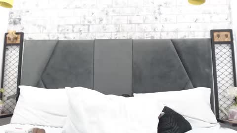 mila online show from 12, 3, 2025