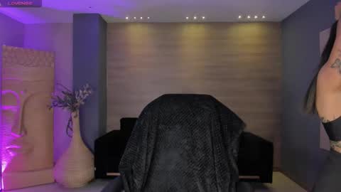 Mila online show from 2, 10, 2025