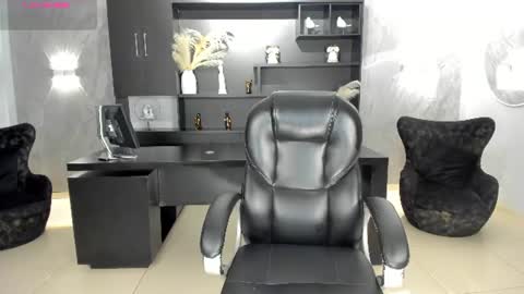Mila online show from 10, 6, 2026