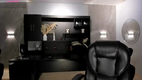 Mila online show from 11, 6, 2026