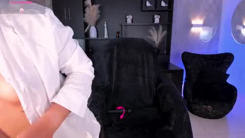 Mila online show from 12, 6, 2026