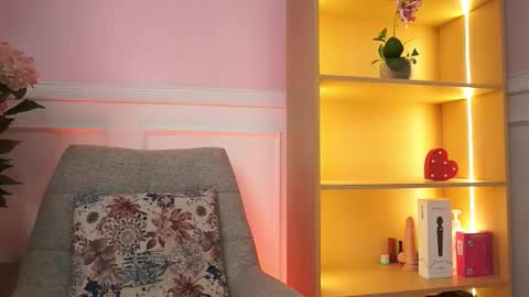 milacrave online show from 26, 2, 2026