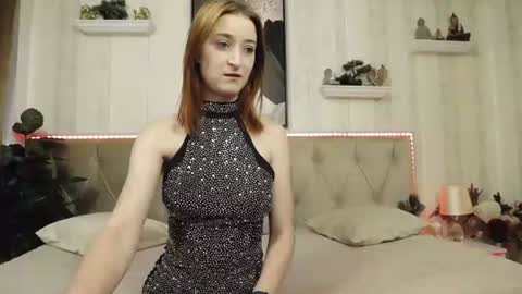Snapshot of miladaviss chatting on 20, 6, 2026 Mila online show from 20, 6, 2026