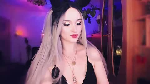 MiladyJolie online show from 6, 3, 2025