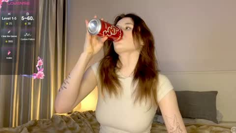 Snapshot of milaelin chatting on 17, 7, 2026 Mila online show from 17, 7, 2026