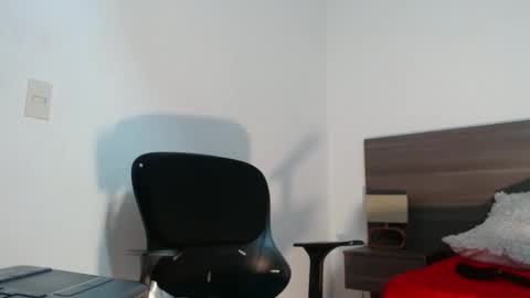 mila online show from 15, 2, 2026