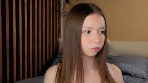 Snapshot of milaice chatting on 9, 5, 2026 Mila online show from 9, 5, 2026