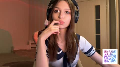 milamiuu online show from 10, 5, 2026