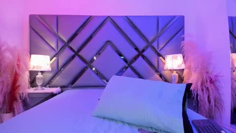 milan_lewiss online show from 23, 3, 2026