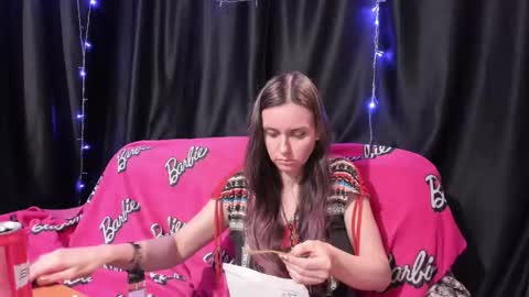 MilAna online show from 8, 9, 2025