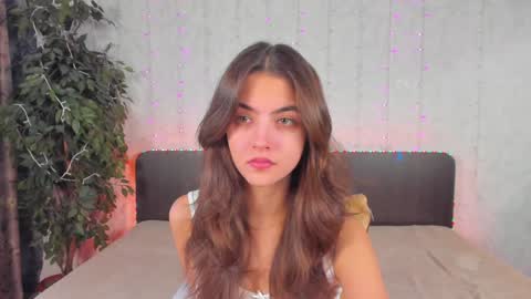 Snapshot of milana_crystal_ chatting on 2, 12, 2024 Milana online show from 2, 12, 2024