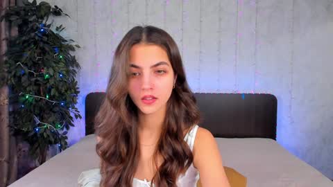 Snapshot of milana_crystal_ chatting on 2, 2, 2025 Milana online show from 2, 2, 2025
