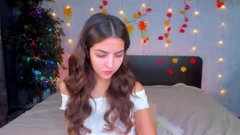 Snapshot of milana_crystal_ chatting on 17, 11, 2025 Milana online show from 17, 11, 2025