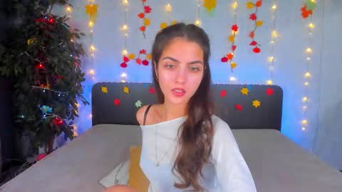 Snapshot of milana_crystal_ chatting on 25, 11, 2025 Milana online show from 25, 11, 2025