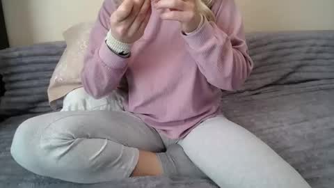 Milana online show from 17, 11, 2025