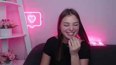 milanaangelas online show from 14, 2, 2025