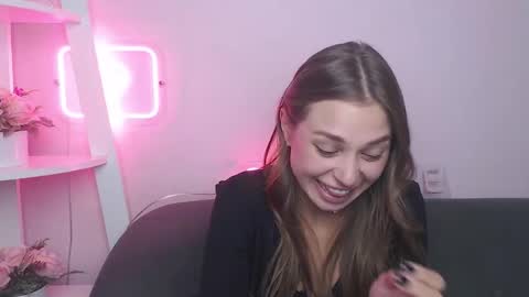 milanaangelas online show from 15, 9, 2025