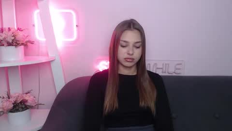 milanaangelas online show from 4, 10, 2025