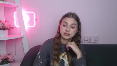 milanaangelas online show from 12, 10, 2025