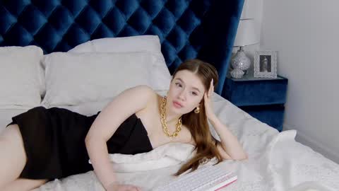 MilanaBalmain online show from 20, 1, 2025