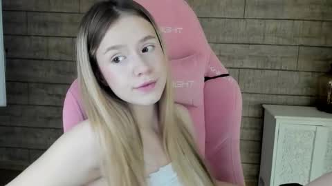 MilanaBalmain online show from 22, 11, 2025