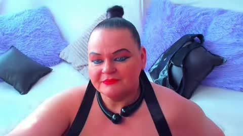 Snapshot of milanabiegert chatting on 8, 3, 2025 Lana online show from 8, 3, 2025