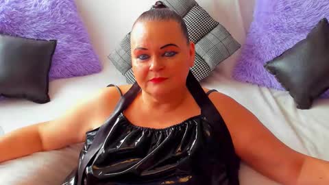 Snapshot of milanabiegert chatting on 27, 9, 2025 Lana online show from 27, 9, 2025