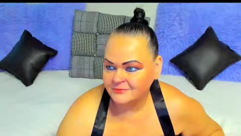 Snapshot of milanabiegert chatting on 10, 11, 2025 Lana online show from 10, 11, 2025