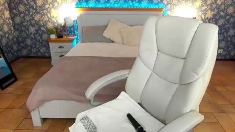 Snapshot of milanamusee chatting on 2, 3, 2025 Milana online show from 2, 3, 2025