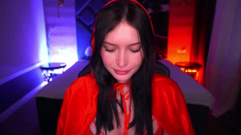 Snapshot of milanamusee chatting on 31, 10, 2025 Milana online show from 31, 10, 2025