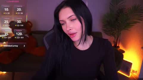 Snapshot of milanamusee chatting on 18, 12, 2025 Milana online show from 18, 12, 2025