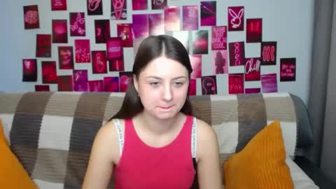 milanaroz online show from 21, 2, 2025