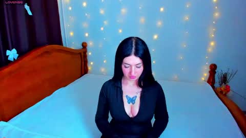 milana online show from 12, 4, 2026