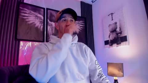 Snapshot of milanwhite_ chatting on 25, 2, 2026 MILAN online show from 25, 2, 2026