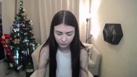 Snapshot of milasecretsss chatting on 17, 12, 2025 milasecretsss online show from 17, 12, 2025