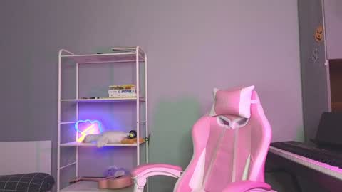 Mila online show from 11, 1, 2025