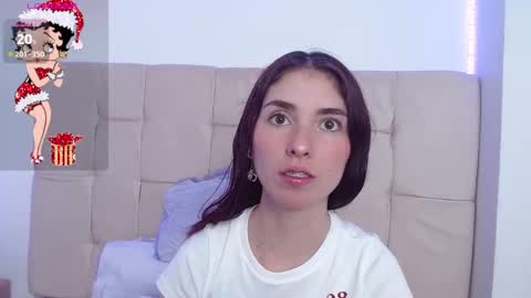 Snapshot of mildrecute chatting on 26, 12, 2024 Ana online show from 26, 12, 2024