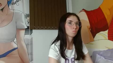 Snapshot of mildrecute chatting on 4, 2, 2025 Ana online show from 4, 2, 2025