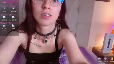 Snapshot of mildrecute chatting on 11, 3, 2025 Ana online show from 11, 3, 2025