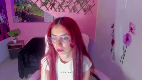 Snapshot of mildrecute chatting on 8, 10, 2025 Ana online show from 8, 10, 2025