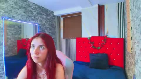 Snapshot of mildrecute chatting on 13, 11, 2025 Ana online show from 13, 11, 2025