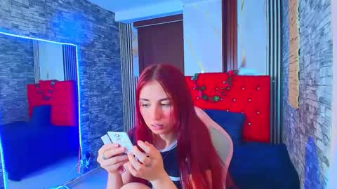 Snapshot of mildrecute chatting on 15, 11, 2025 Ana online show from 15, 11, 2025