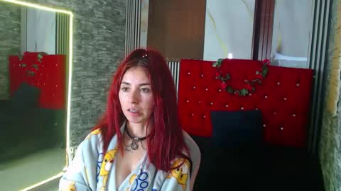 Snapshot of mildrecute chatting on 26, 11, 2025 Ana online show from 26, 11, 2025