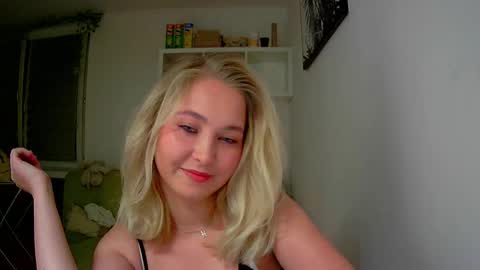 Milena new nonude shy blonde natural online show from 22, 9, 2025