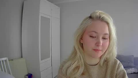 Milena new nonude shy blonde natural online show from 12, 3, 2026
