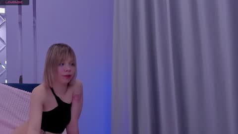 Snapshot of milena_brilliant chatting on 7, 10, 2025 Milena online show from 7, 10, 2025