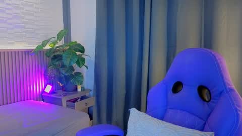 milena_lawson online show from 10, 10, 2025