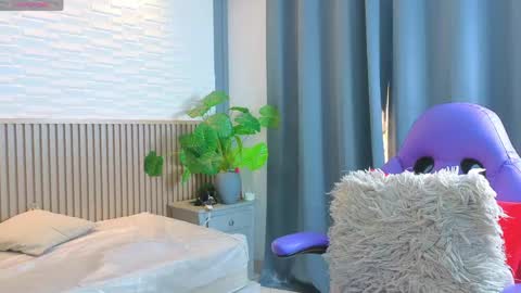 milena_lawson online show from 25, 4, 2026