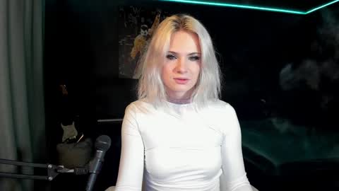 Snapshot of milena_marshmallows chatting on 13, 1, 2025 Milena online show from 13, 1, 2025
