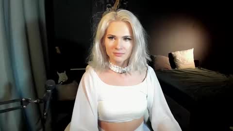 Snapshot of milena_marshmallows chatting on 9, 2, 2025 Milena online show from 9, 2, 2025